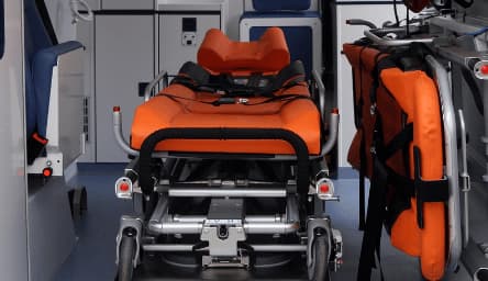 Puoi richiedere una barella bariatrica per obesi come presidio medico Una barella bariatrica
